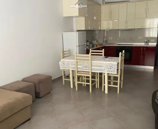 Tirane, jepet me qera apartament 2+1 Kati 4, 85 m² 570 € (KODRA E DIELLIT)