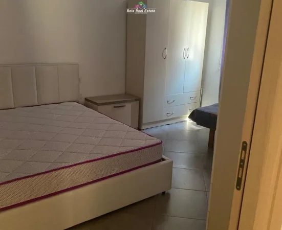 Tirane, jepet me qera apartament 2+1 Kati 4, 85 m² 570 € (KODRA E DIELLIT)