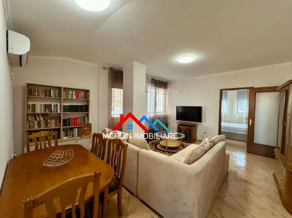 Tirane, jepet me qera apartament 2+1+Ballkon Kati 5, 80 m² 840 € (RRUGA ALI PASHE GUCIA,SELVIA)