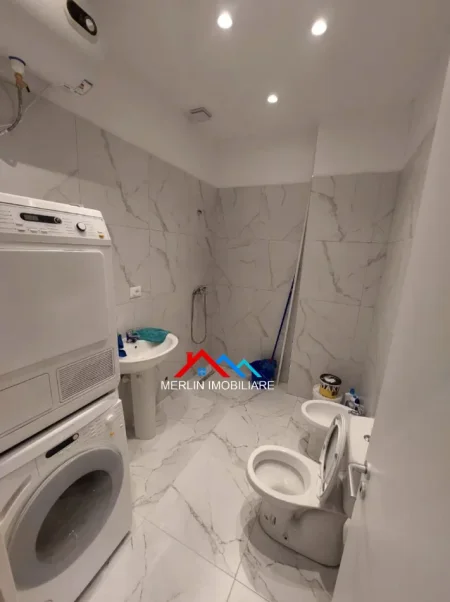 Tirane, jepet me qera apartament 1+1+Ballkon Kati 0, 57 m² 500 € (RRUGA RRAPO HEKALI,KODRA E DIELLIT)