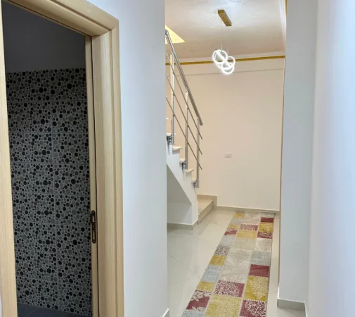 Me Qera: Duplex 3+1+3wc & 1P. Parkimi 📍Res. Kodra e Diellit 1 - Mobilim Modern | 1,500 Euro/Muaj