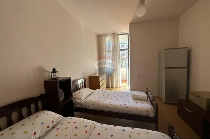 Tirane, shitet apartament 2+1+Ballkon , 120 m² 280.000 € (Bulevardi Zogu i Pare, Qender)