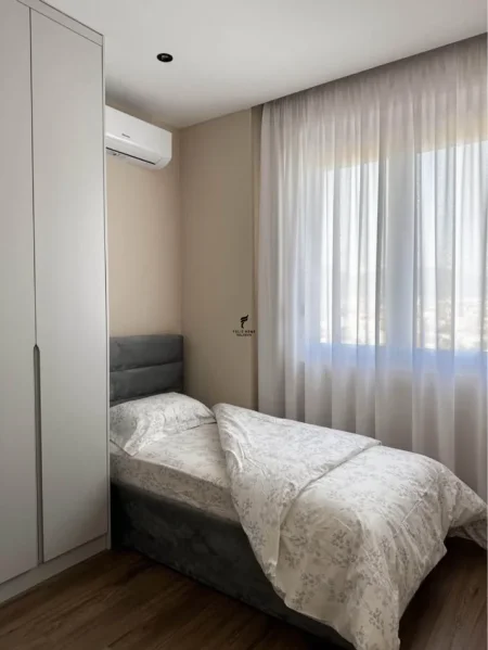 Tirane, jepet me qera apartament 2+1 Kati 8, 90 m² 750 € (CASA ITALIA)
