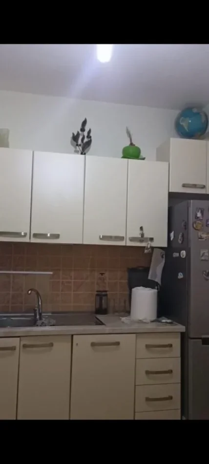 Tirane, jepet me qera apartament 1+1 Kati 6, 60 m² 400 € (Oxhaku)