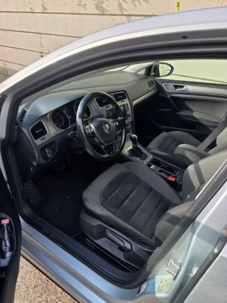 Tirane, shes makine Golf 7 Nafte, gri metalizato automatik Klima 11.500 €