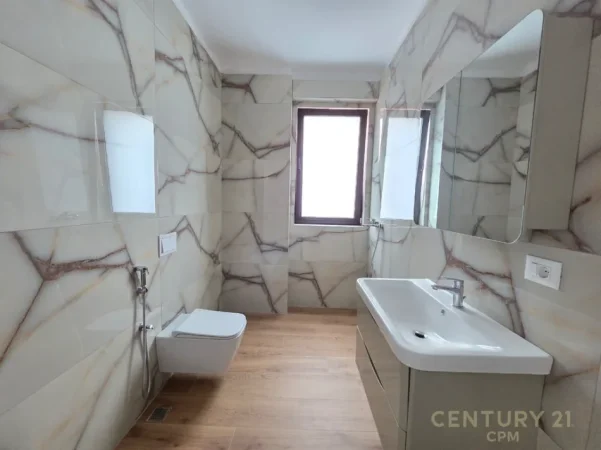Tirane, shitet apartament 2+1 Kati 6, 94 m² 285.000 € (myslym shyri)