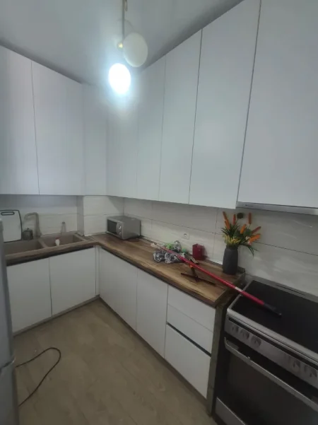 Tirane, jepet me qera apartament 1+1 Kati 8, 45 m² 88.000 € (Misto Mame)