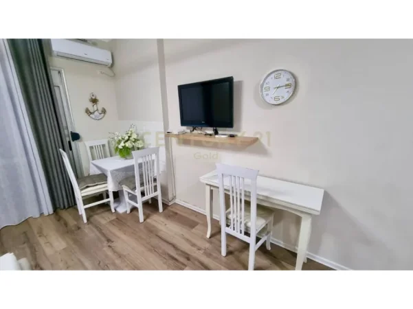 Vlore, shitet garsonier 1+1 Kati 4, 45 m² 
