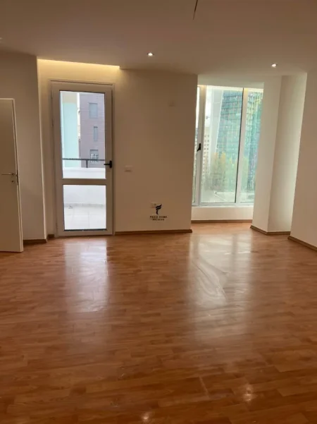 Tirane, shitet apartament 3+1 Kati 6, 173 m² (RRUGA E ELBASANIT)