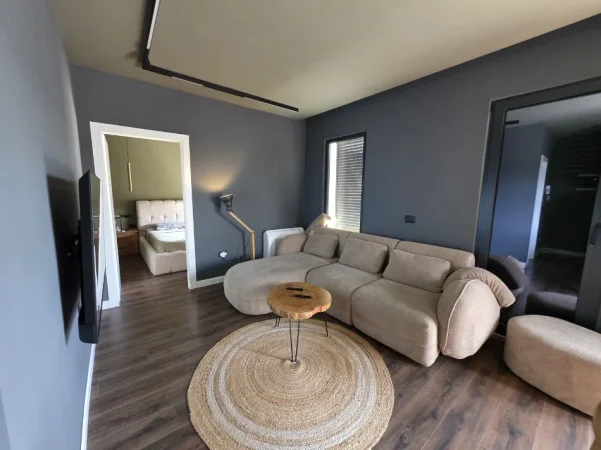 Tirane, shitet apartament 2+1 Kati 5, 232 m²  440.000 € (Tregu Elektrik)