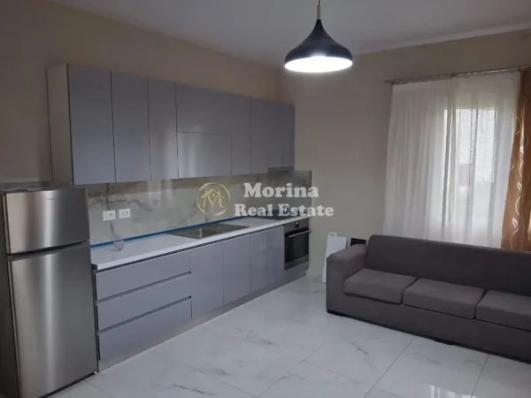 Tirane, jepet me qera apartament 3+1 Kati 2, 100 m² 550 € (Rruga e Elbasanit)