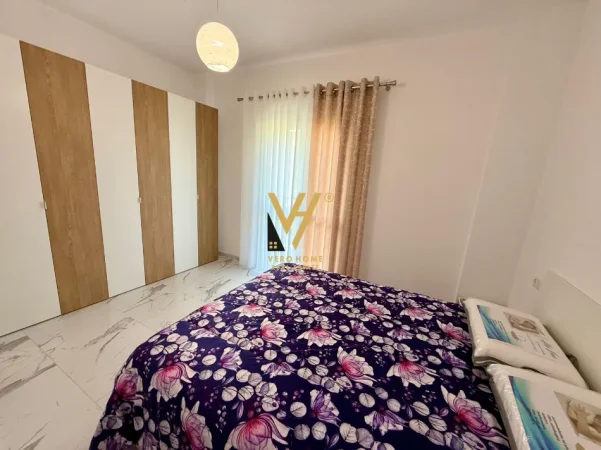 Tirane, jepet me qera apartament 2+1+Ballkon Kati 3, 90 m² 500 € (MULLET)