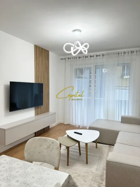 Tirane, jepet me qera apartament 2+1 Kati 1, 110 m² 700 € (RRUGA E DIBRES)
