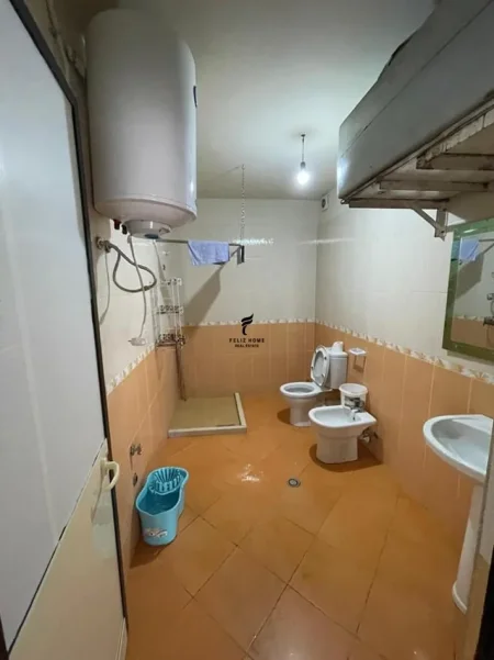 Tirane, jepet me qera apartament 2+1 Kati 8, 106 m² 450 € (ASTIR)
