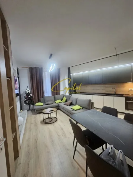 Tirane, jepet me qera apartament 2+1 Kati 4, 110 m² 1.000 € (KOPSHTI BOTANIK)