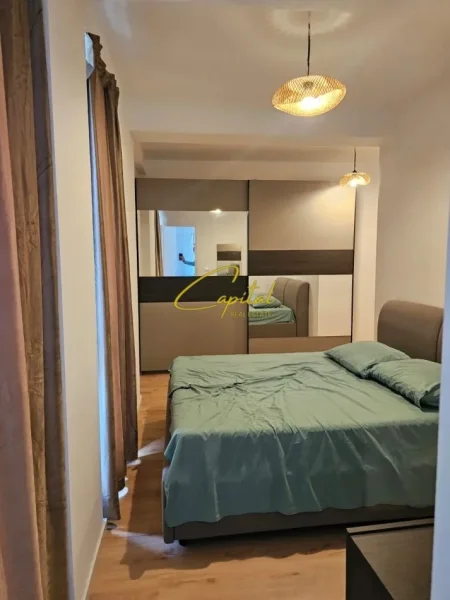 Tirane, jepet me qera apartament 2+1 Kati 4, 110 m² 1.000 € (KOPSHTI BOTANIK)