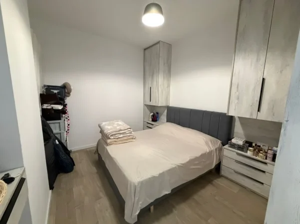 Tirane, jepet me qera apartament 1+1 Kati 5, 60 m² 530 € (Bar oslo brryli)