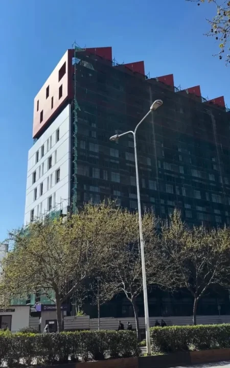 Tirane, shitet zyre Kati 1, 1.017 m² 4.068.000 € (RRUGA E KAVAJES)