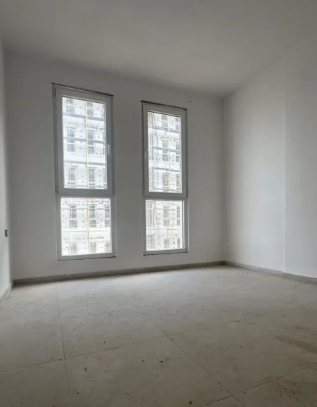Tirane, shitet apartament 1+1 Kati 4, 53 m² 65.450 € (UNIVERS CITY)