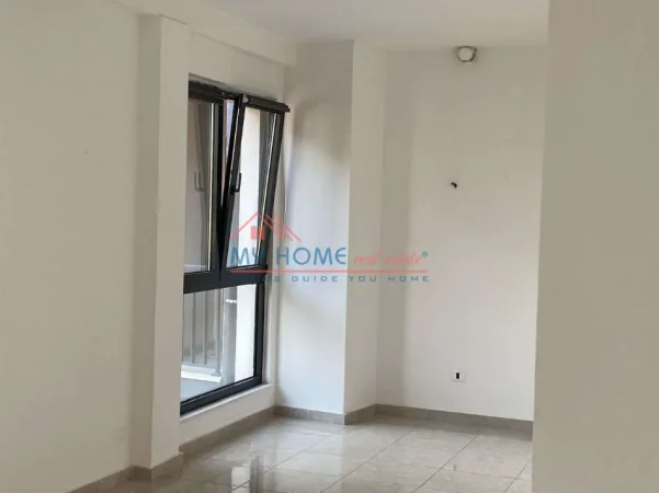 Tirane, jepet me qera zyre Kati 2, 110 m² 800 € (Rruga Tefta Tashko Koco)