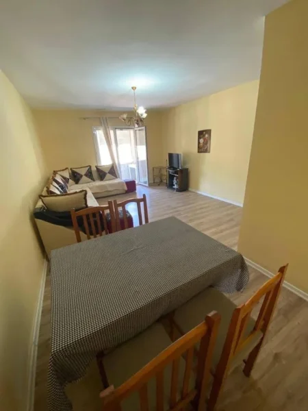 Tirane, jepet me qera apartament 2+1 Kati 5, 85 m² 450 € (Stacioni Trenit/Rruga e Dibres/5 Maji/Medreseja)