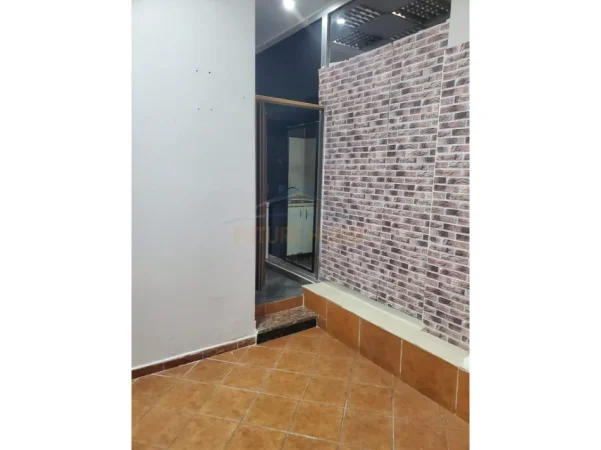 jap me qera zyre Kati 2, 24 m² 320 € (STACIONII I TRENIT)