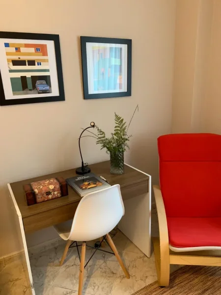 Tirane, jepet me qera apartament 2+1+Aneks Kati 5, 98 m² 900 € (Rruga e Elbasanit)