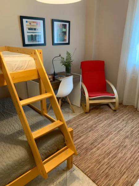 Tirane, jepet me qera apartament 2+1+Aneks Kati 5, 98 m² 900 € (Rruga e Elbasanit)