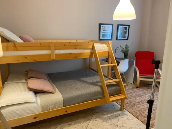 Tirane, jepet me qera apartament 2+1+Aneks Kati 5, 98 m² 900 € (Rruga e Elbasanit)