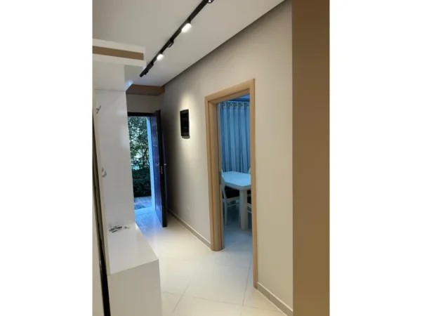 Tirane, jepet me qera apartament 3+1+Aneks+Ballkon Kati 0, 143 m² 1.500 € (Rezidenca Kodra e Diellit 1)