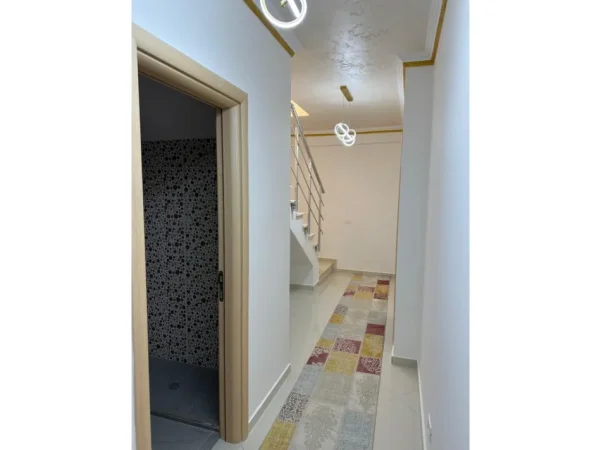 Tirane, jepet me qera apartament 3+1+Aneks+Ballkon Kati 0, 143 m² 1.500 € (Rezidenca Kodra e Diellit 1)