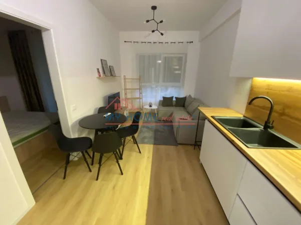Tirane, jepet me qera apartament 1+1+Ballkon Kati 3, 50 m² 450 € (Rruga Pasho Hysa, Kompleksi Kadiu)