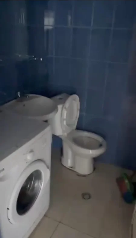 Tirane, jepet me qera apartament 1+1 Kati 2, 50 m² 260 € (Qendra Shëndetësore Qytet Studenti)