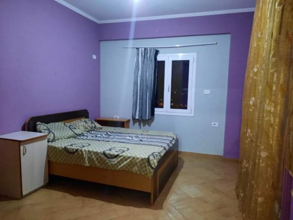 Shqiperi, jepet me qera apartament Kati 1, 68 m² 30.000 Leke (Xhamlliku)
