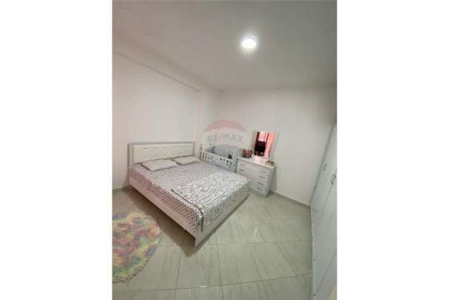 Tirane, shitet apartament 1+1+BLK Kati 2, 56 m² 54.000 Euro (Shkoze)