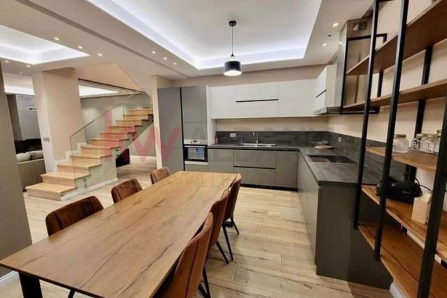 Tirane, jepet me qera Vile Dublex 200 m² 1.800 Euro (Rruga Liqeni i Thate, Liqeni i Thatë)