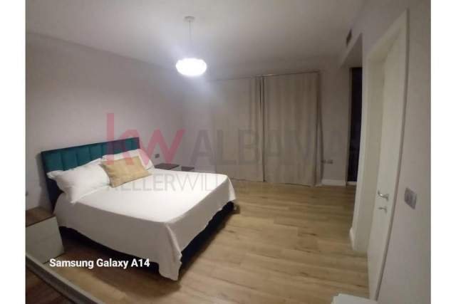 Tirane, jepet me qera Vile Dublex 200 m² 1.800 Euro (Rruga Liqeni i Thate, Liqeni i Thatë)