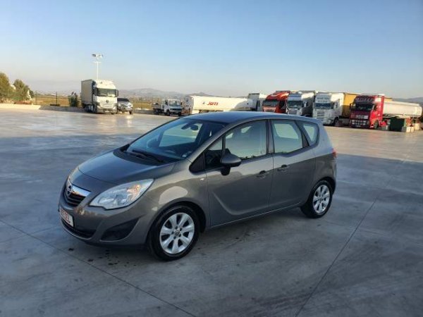 Fier, shitet makine Opel Meriva 1,7 TDCI Automatik Klima Viti 2011