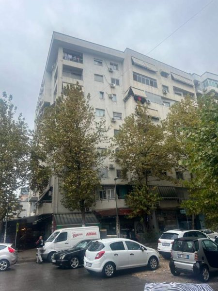 Tirane, shitet apartament 1+1 Kati 5, 80.000 Euro (Unaza e Re)