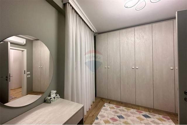 Tirane, jepet me qera apartament 2+1+BLK Kati 7, 86 m² 700 Euro (Frosina Plaku)