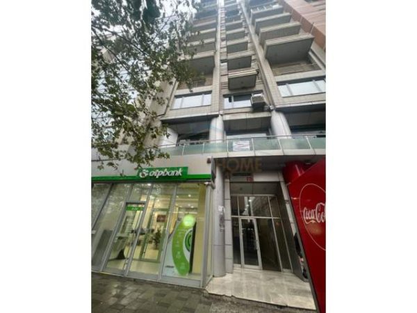 Tirane, shitet apartament 1+1 Kati 2, 65 m² 120.000 Euro (Rruga e Kavajes)