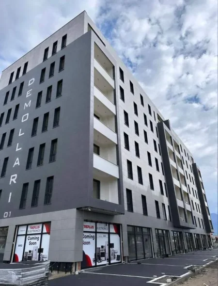 Tirane, shitet dhome 1+1 Kati 0, 36 m² 60.000 Euro (Bulevardi Blu)