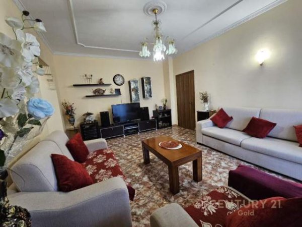 Tirane, shitet apartament 2+1 Kati 3, 90 m² 139.000 Euro (ISH STACIONI I FUNDIT I TIRANES SE RE !)