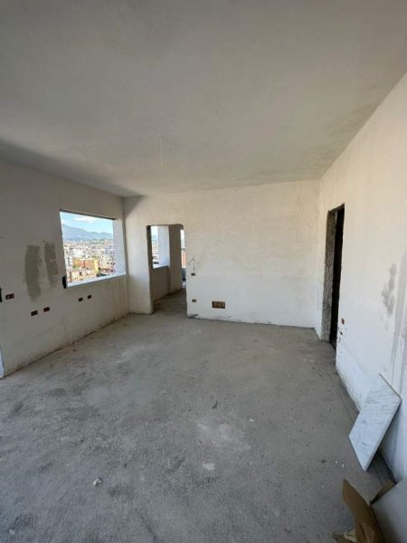 Tirane, shitet apartament 2+1+BLK Kati 9, 1.424 m² 276.000 Euro