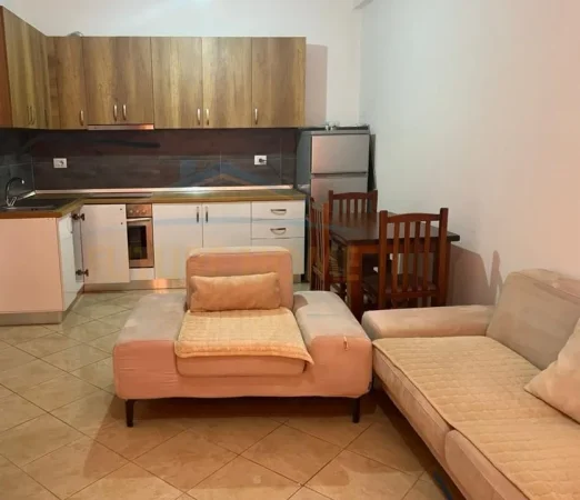 Tirane, shitet apartament 2+1+Ballkon Kati 0, 79 m² 105.000 € (Shkoze, Kompleksi Tom Doshi)