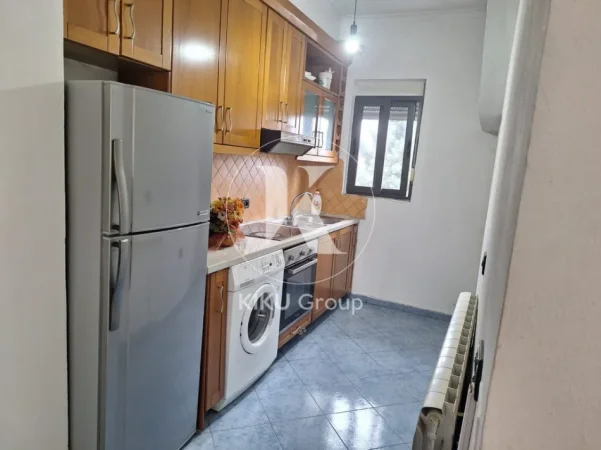 Tirane, jepet me qera apartament 2+1 Kati 2, 75 m² 450 € (Bulevardi i Ri)