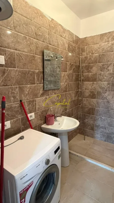 Tirane, jepet me qera apartament 2+1 Kati 5, 99 m² 550 € (QSUT)