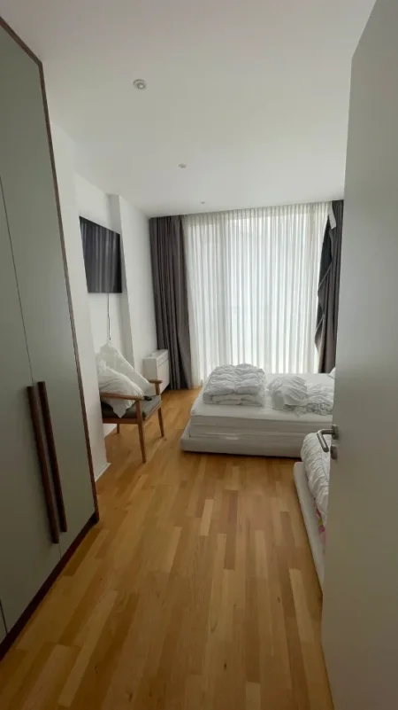 Tirane, shitet Vile Vile 1 Katshe , 1.000 m² 1.200.000 € (Vishnje)
