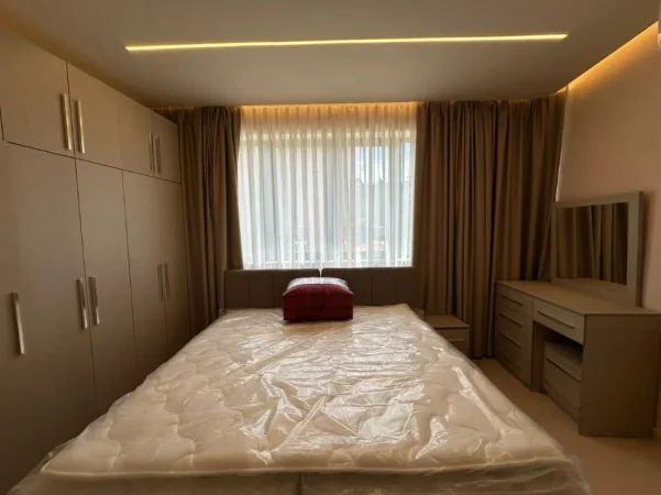 Tirane, jepet me qera apartament 1+1 Kati 2, 60 m² 450 € (Rruga e Dibres.)
