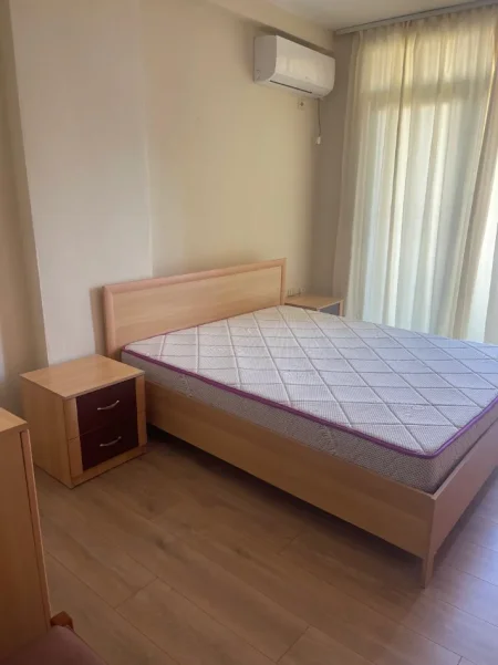 Tirane, jepet me qera apartament 1+1+Ballkon Kati 4, 64 m² (Pazari i Ri, prane Optika Romes)🏷️ Çmimi: 55.000 Leke i diskutueshem